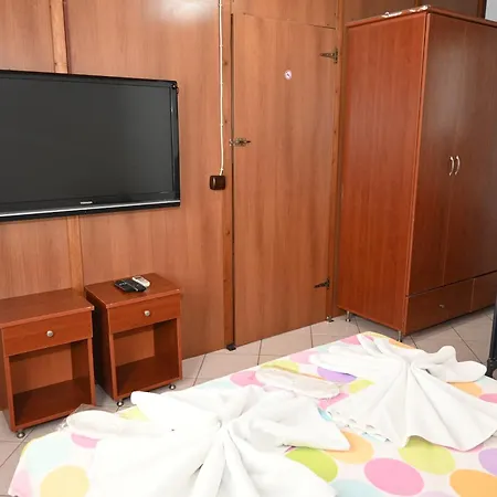 بنسيون ميليس بيت ضيافة