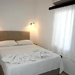 Melis 4*