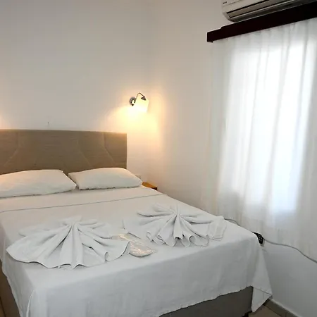 Melis 4*