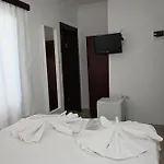 Melis 4*