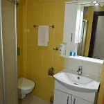 Melis 4*